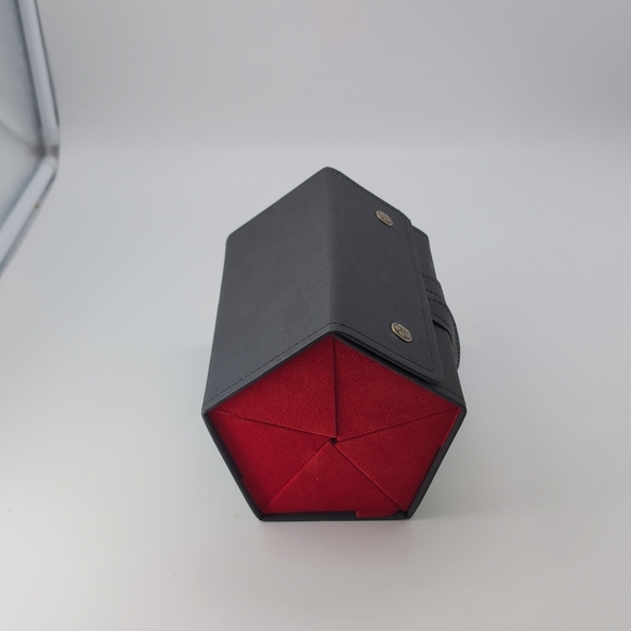 Black and Red Pentagon Sunglasses Eyeglasses Hanging Travel Case - Picture 2 of 5